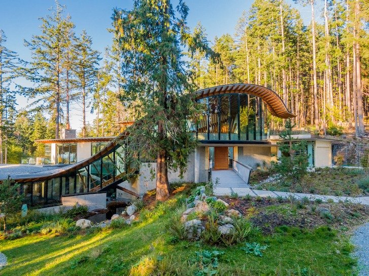 Bowen Island Escape