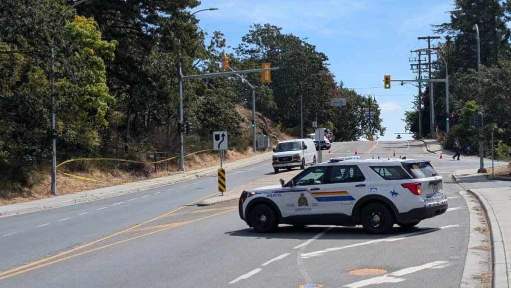 Pedestrian Injured in Esquimalt Intersection Crash